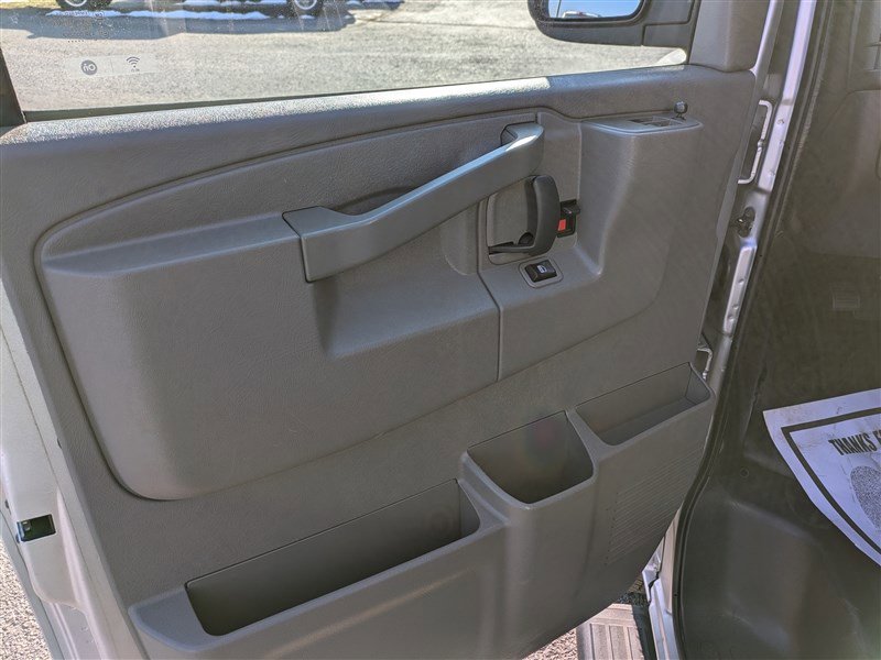 Used 2020 GMC Savana 2500 LS w/ Enhanced Convenience Package RWD image 14
