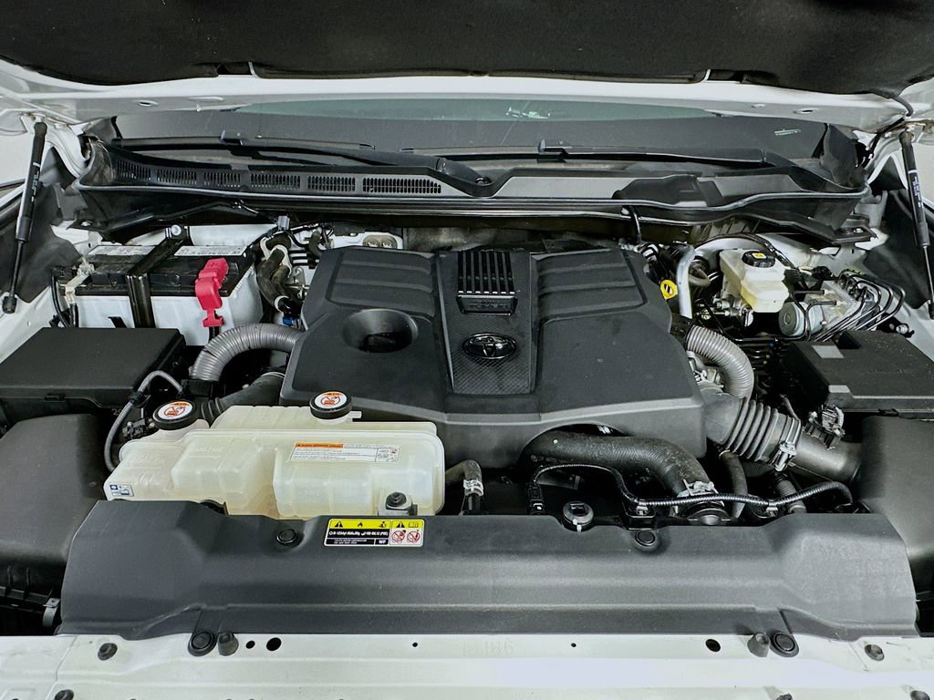 Used 2022 Toyota Tundra SR5 w/ SR5 Convenience Package RWD image 30