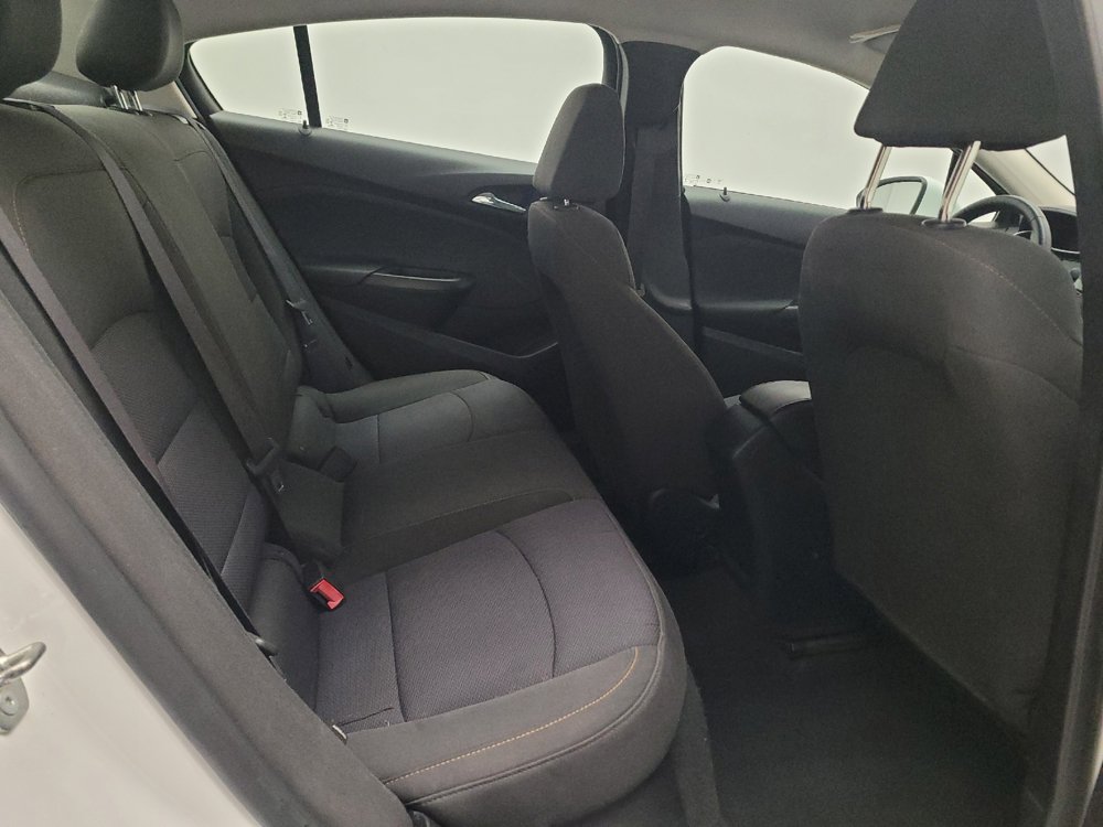 Used 2017 Chevrolet Cruze LS FWD image 19