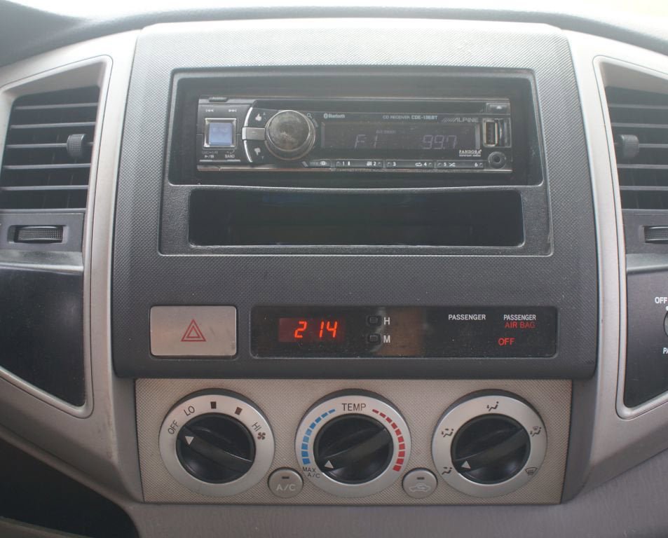 Used 2009 Toyota Tacoma PreRunner RWD image 8