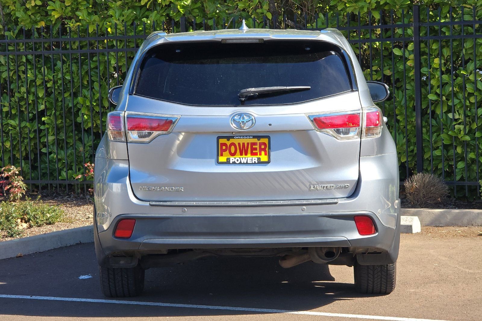 Used 2015 Toyota Highlander Limited w/ Driver Technology Package image 5