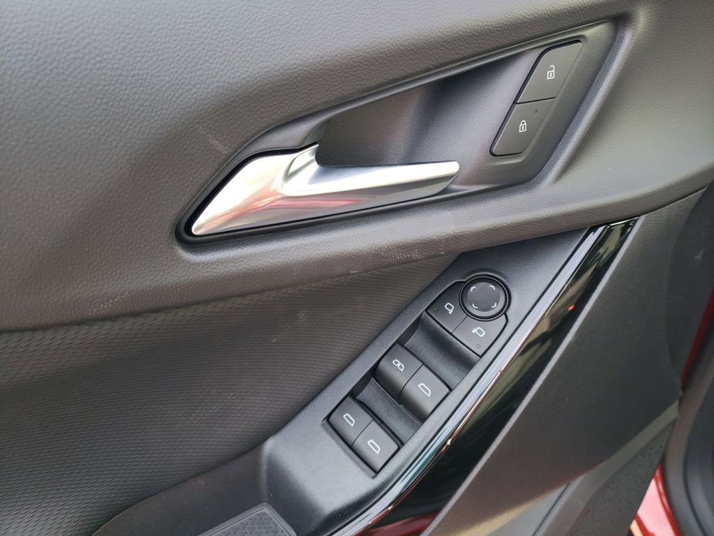 New 2026 Chevrolet Equinox LT w/ Safety and Technology Package image 10