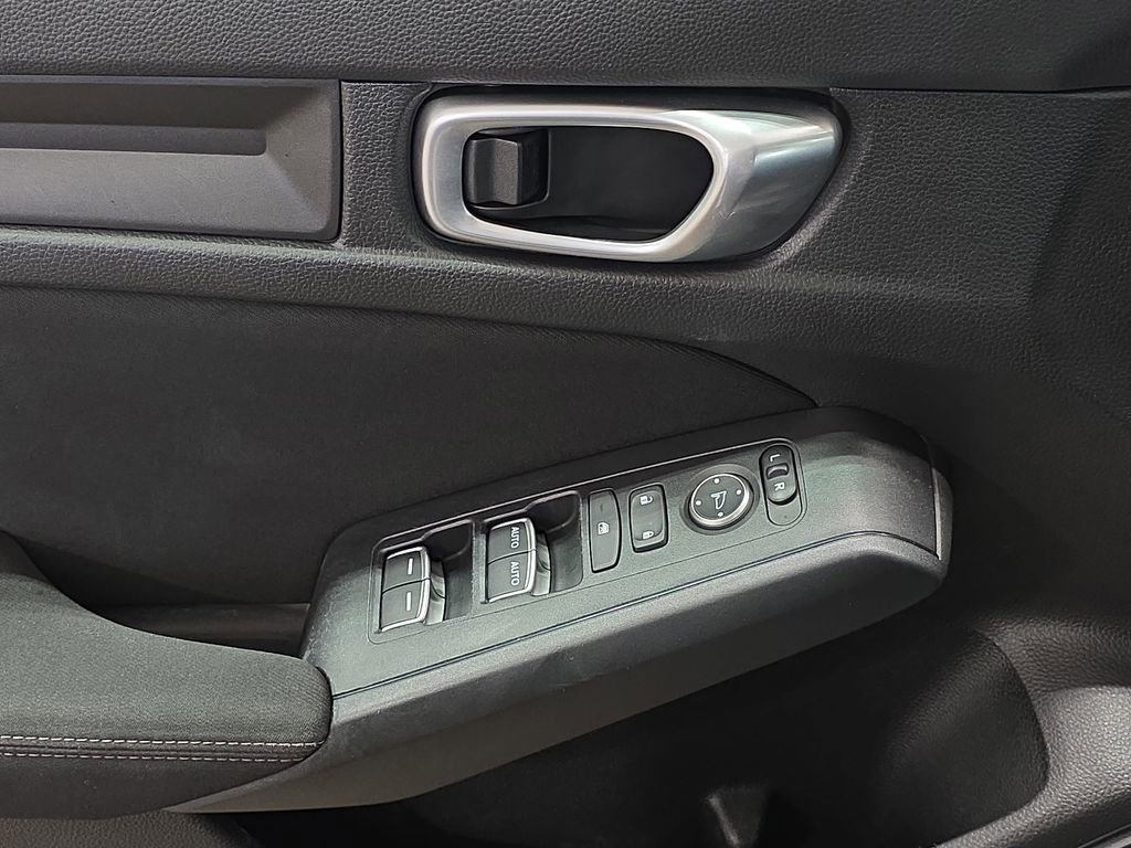 Used 2023 Honda Civic Sport image 28