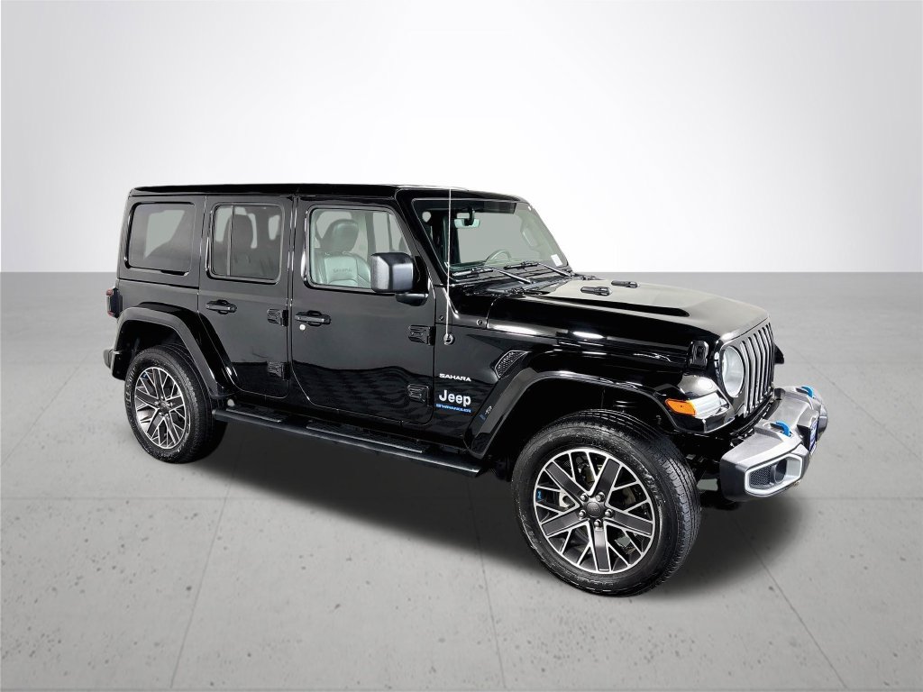 Certified 2023 Jeep Wrangler Unlimited Sahara w/ Cold Weather Group AWD/4WD image 5