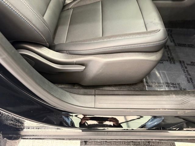 New 2026 Chevrolet Equinox EV LT FWD image 21