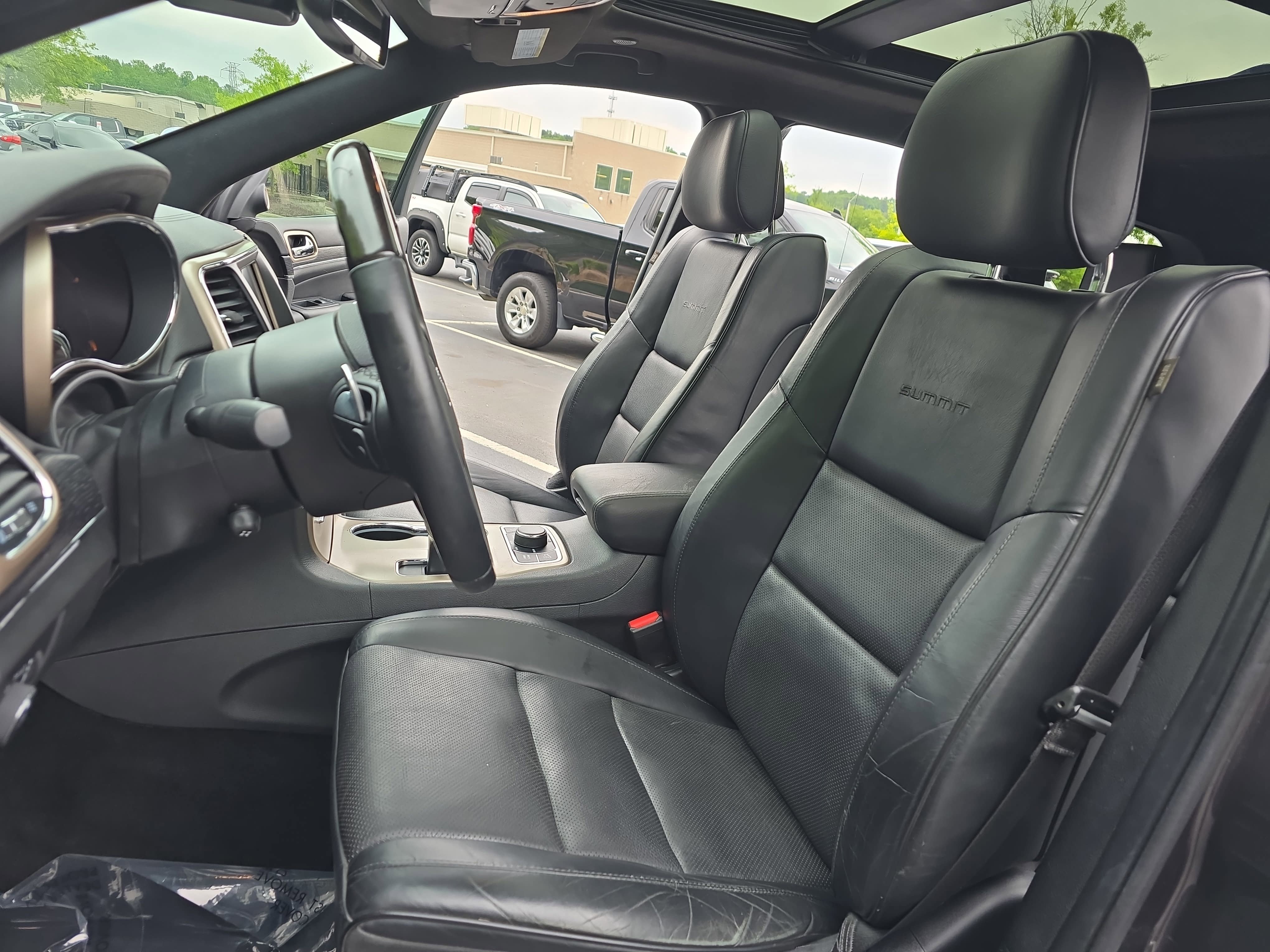 Used 2015 Jeep Grand Cherokee Summit AWD/4WD image 14