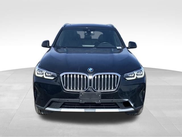 Used 2023 BMW X3 xDrive30i AWD/4WD image 2