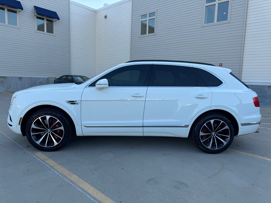 Used 2019 Bentley Bentayga AWD/4WD image 6