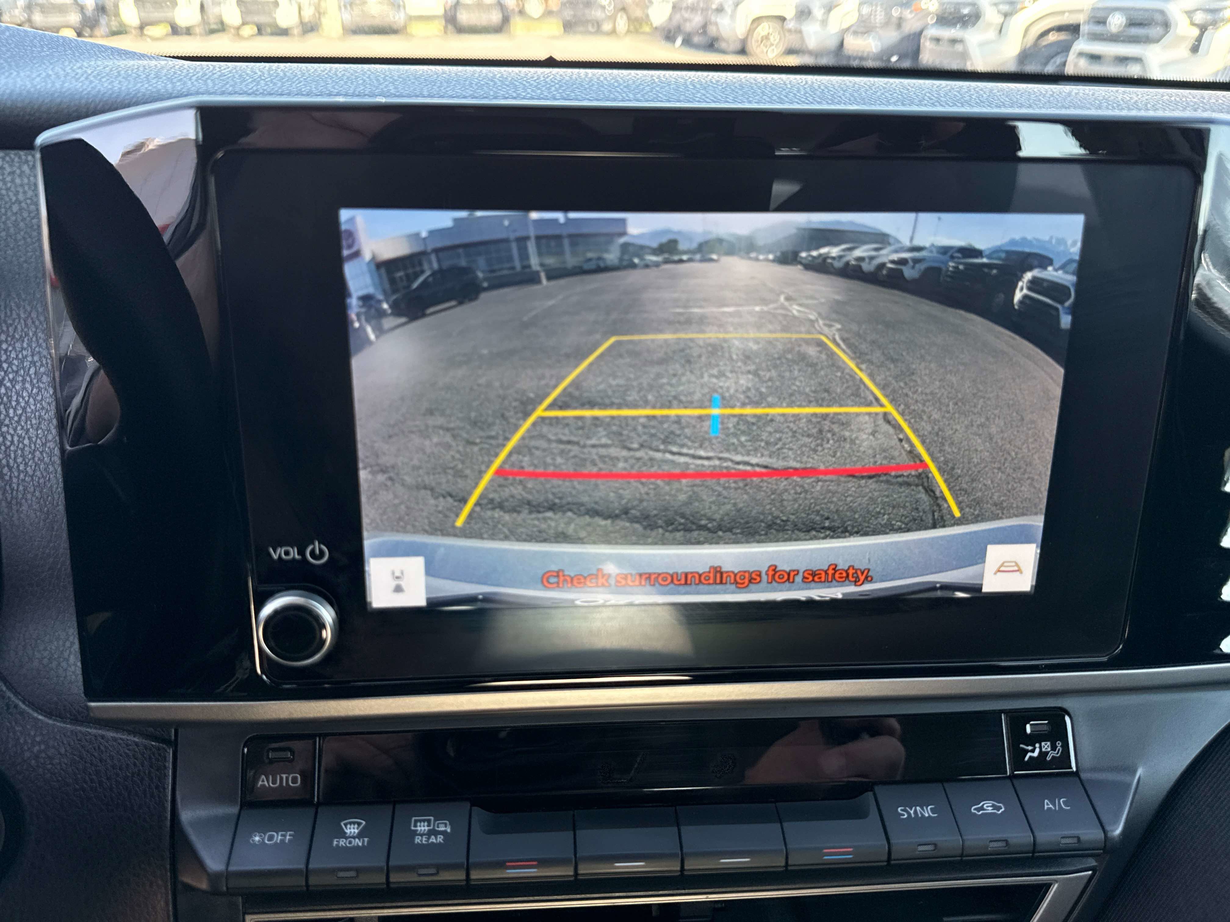 Used 2025 Toyota Camry LE FWD image 22