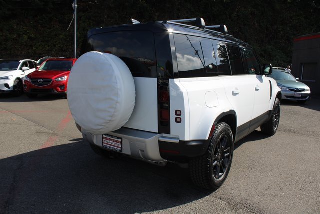 Used 2024 Land Rover Defender 110 S image 3