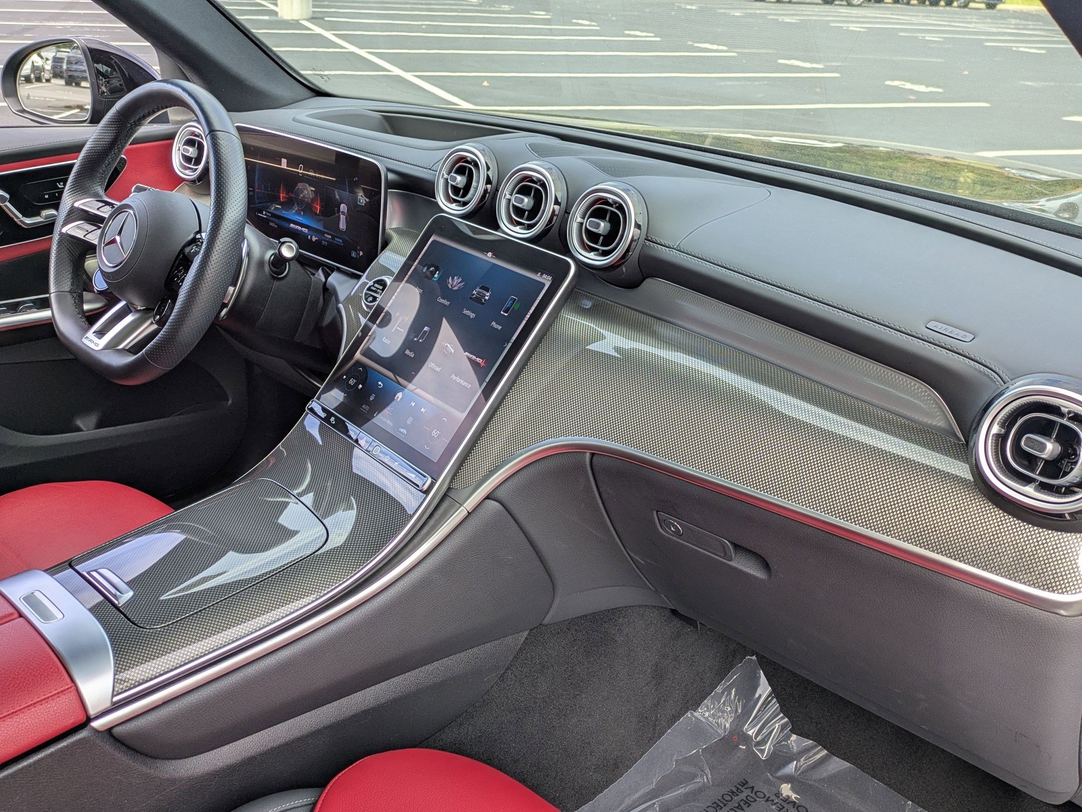 Certified 2024 Mercedes-Benz GLC 43 AMG 4MATIC image 33