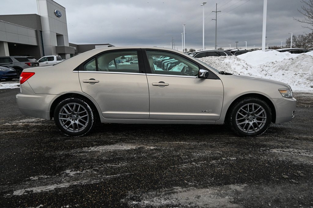 Used 2009 Lincoln MKZ image 3