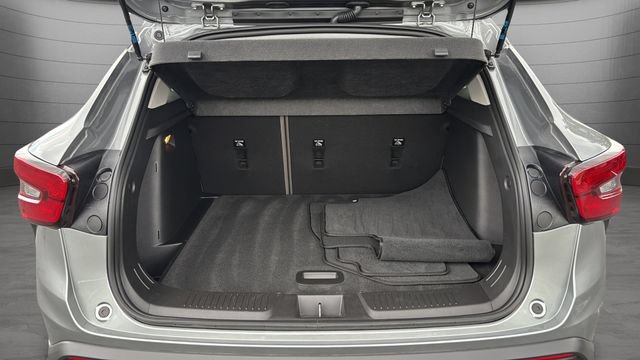 Used 2025 Chevrolet Trax ACTIV w/ Sunroof Package FWD image 27