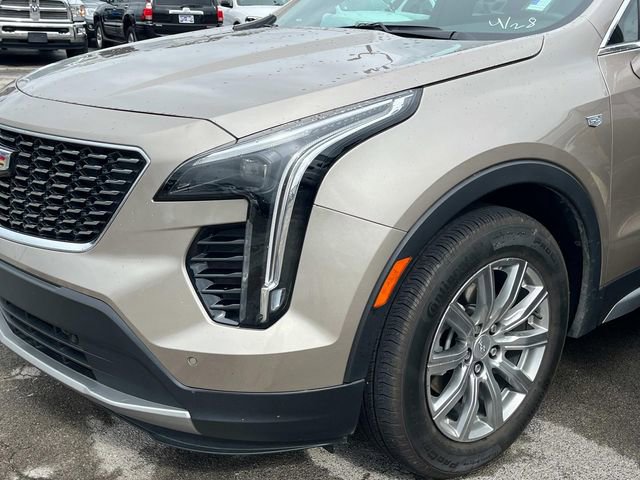 Used 2023 Cadillac XT4 Premium Luxury w/ Technology Package FWD image 9