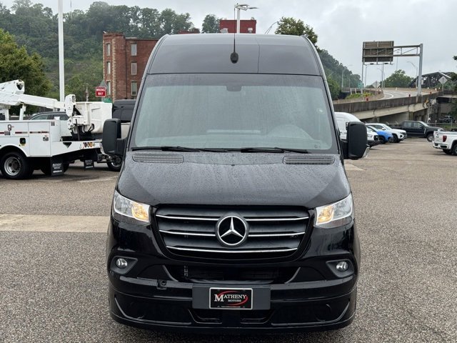 Used 2023 Mercedes-Benz Sprinter 3500 image 8