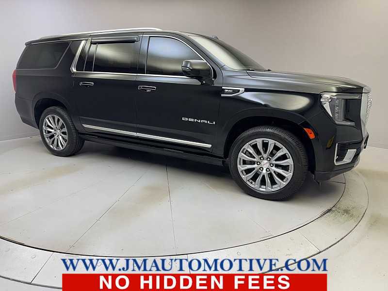 Used 2022 GMC Yukon XL Denali w/ Denali Premium Package image 7