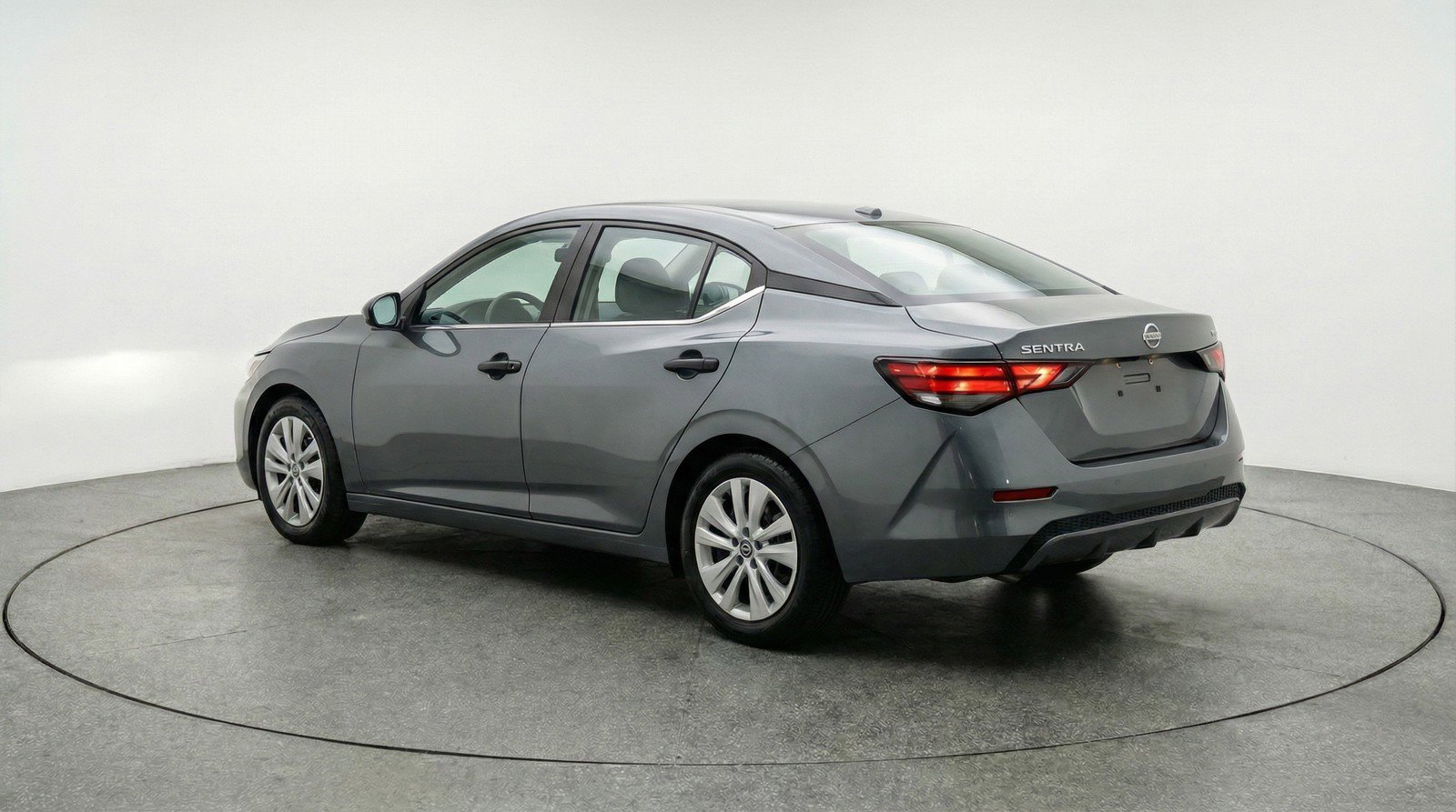 Used 2025 Nissan Sentra S FWD image 6