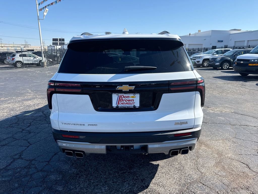 Used 2025 Chevrolet Traverse LT AWD/4WD image 26