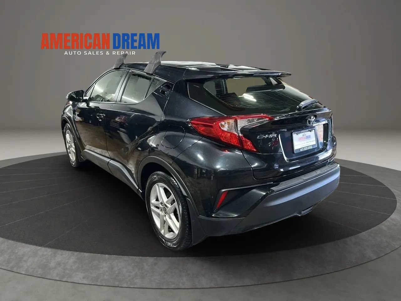 Used 2021 Toyota C-HR LE FWD image 3