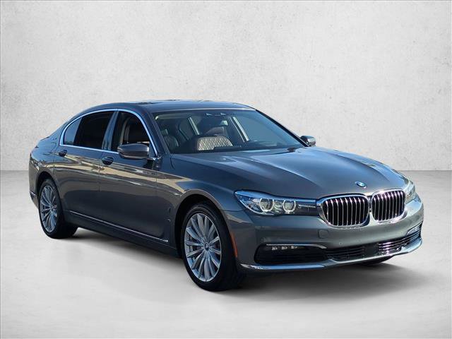 Used 2017 BMW 740e xDrive AWD/4WD image 7