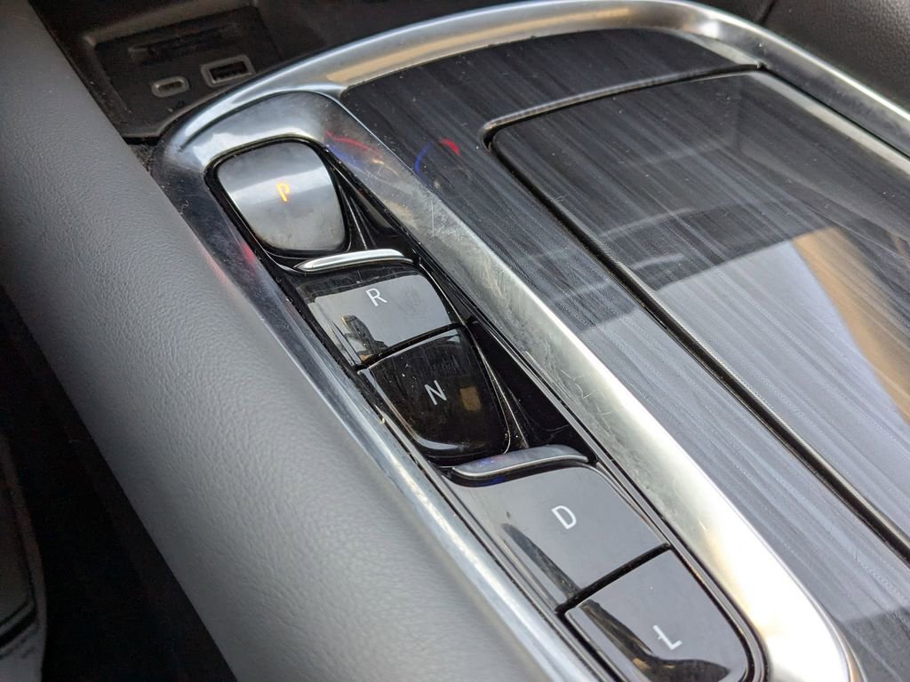 Used 2024 Buick Enclave Premium image 19