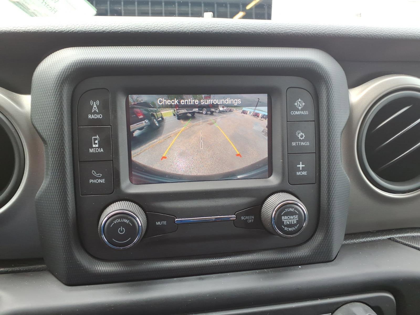 Used 2021 Jeep Wrangler Sport AWD/4WD image 9