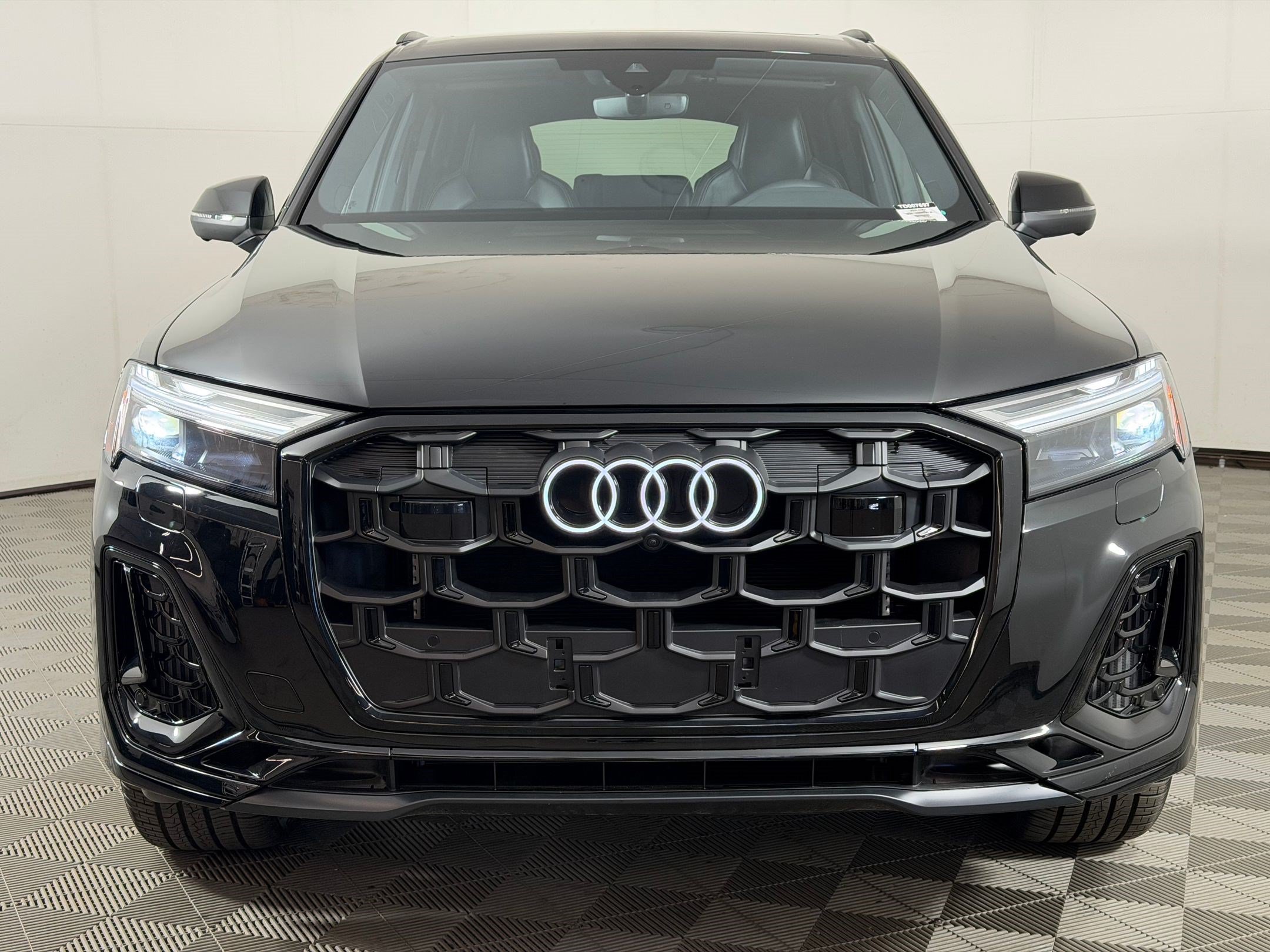 New 2026 Audi SQ7 Premium Plus AWD/4WD image 6