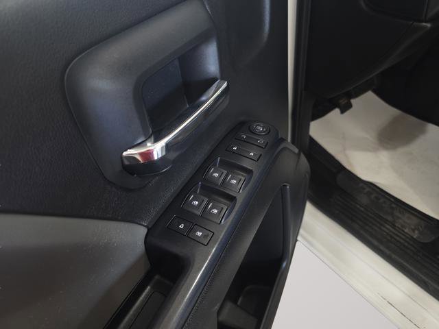 Used 2018 Chevrolet Silverado 1500 W/T w/ WT Convenience Package AWD/4WD image 11