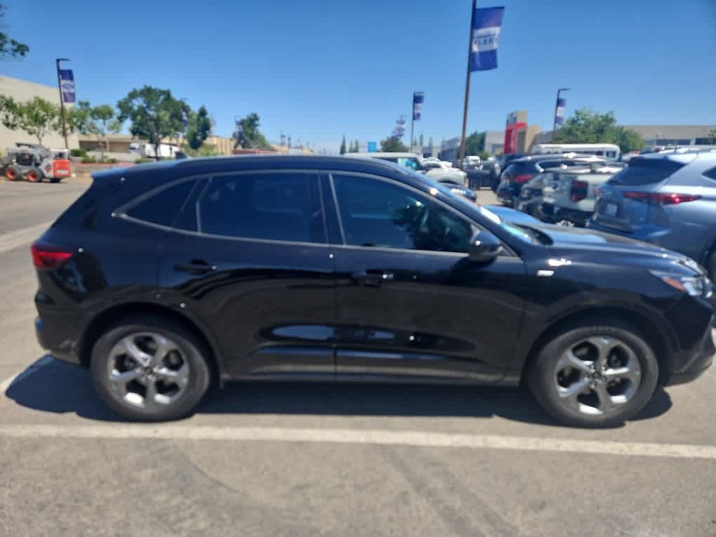 Used 2024 Ford Escape ST-Line Select w/ Tech Pack #1 AWD/4WD image 5