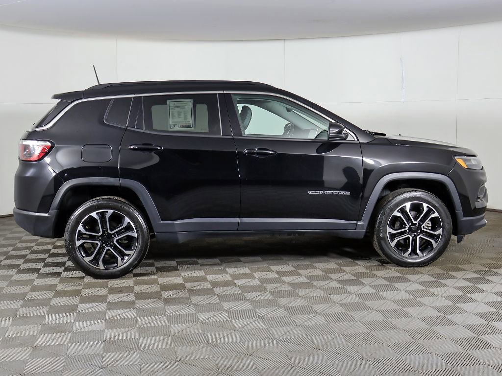 Used 2022 Jeep Compass Limited image 18