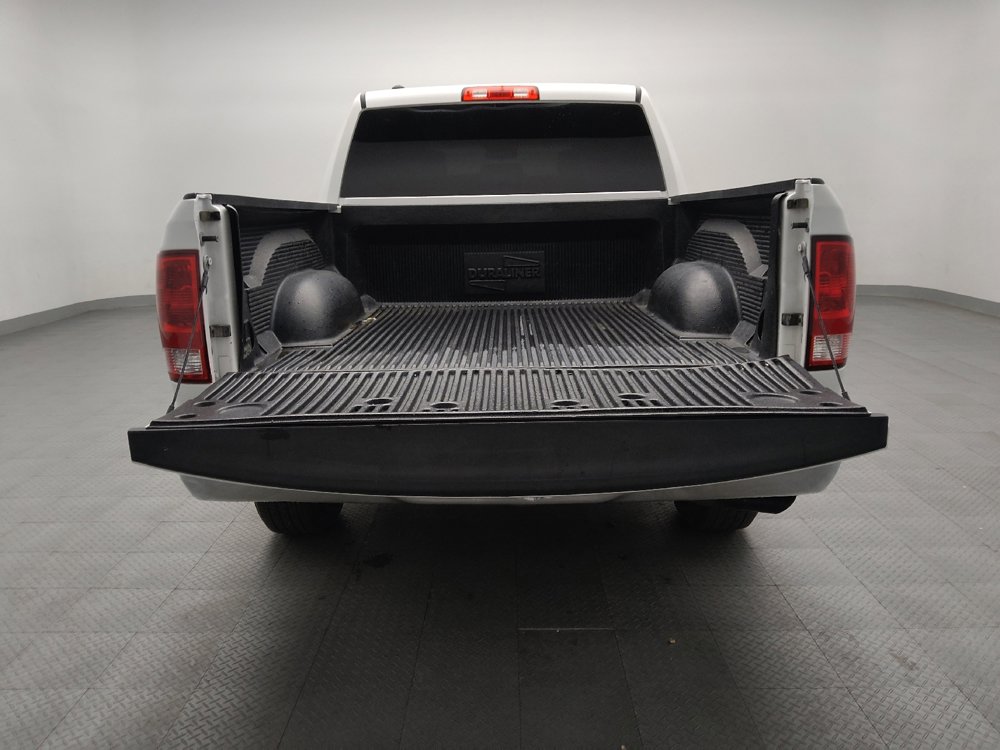 Used 2021 RAM 1500 Classic SLT image 29