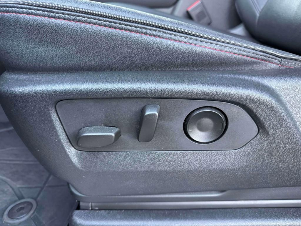 Used 2023 Chevrolet Tahoe RST w/ Luxury Package image 17