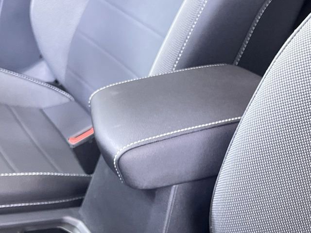 Used 2024 Volkswagen Taos SE image 21