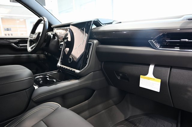 New 2026 GMC Yukon XL Elevation image 14