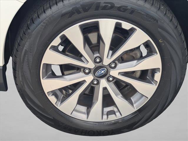 Used 2018 Subaru Outback 2.5i Touring w/ Popular Package #3 AWD/4WD image 25
