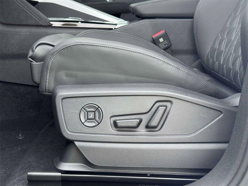 New 2025 Audi SQ5 Premium Plus image 8