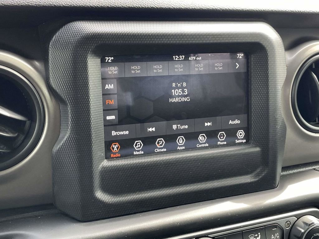 Used 2021 Jeep Gladiator Sport image 36