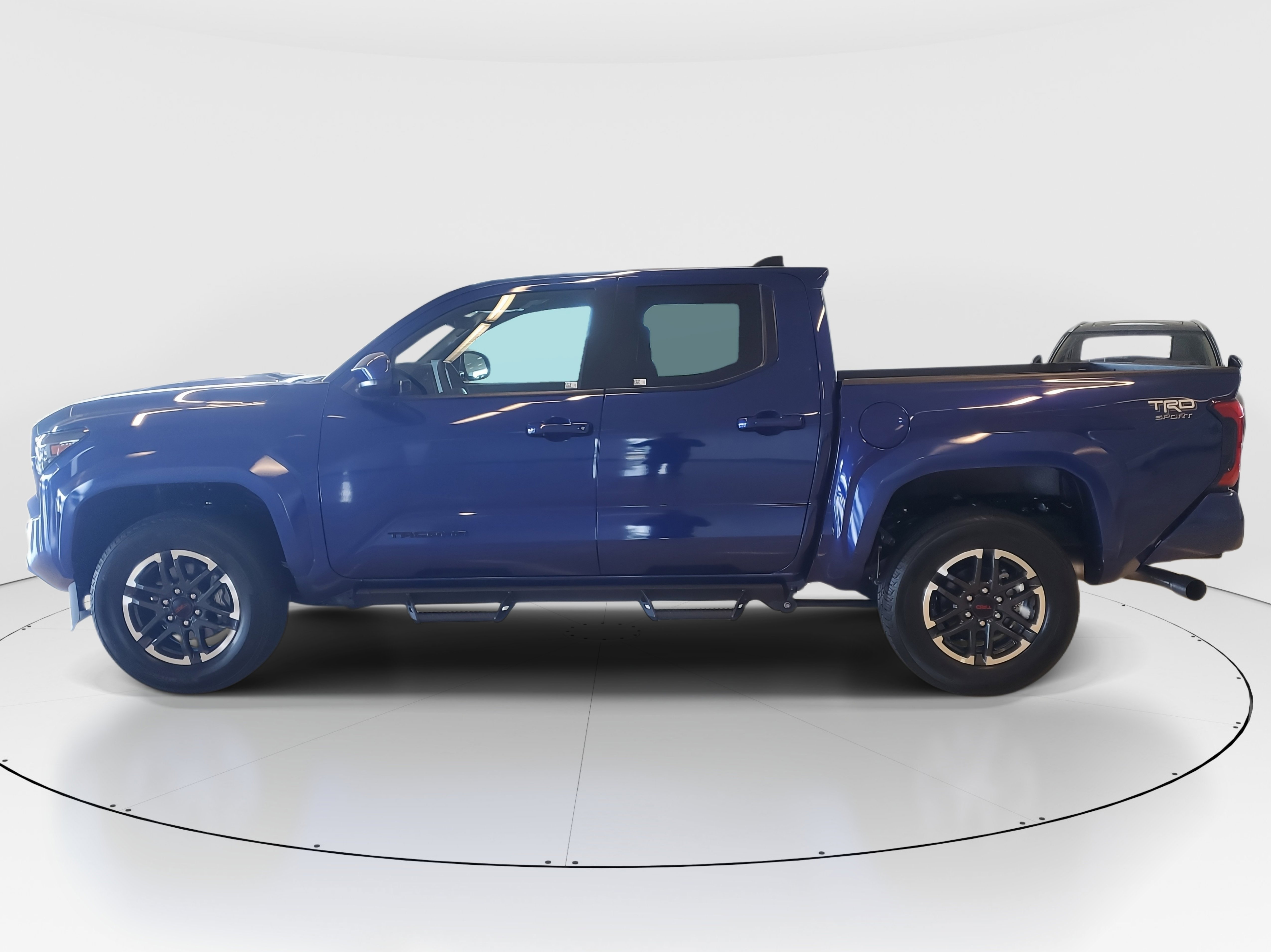 Used 2025 Toyota Tacoma TRD Sport image 7