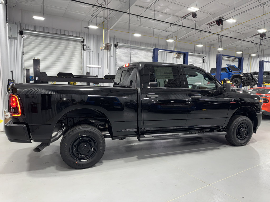 New 2025 RAM 2500 Tradesman AWD/4WD image 9