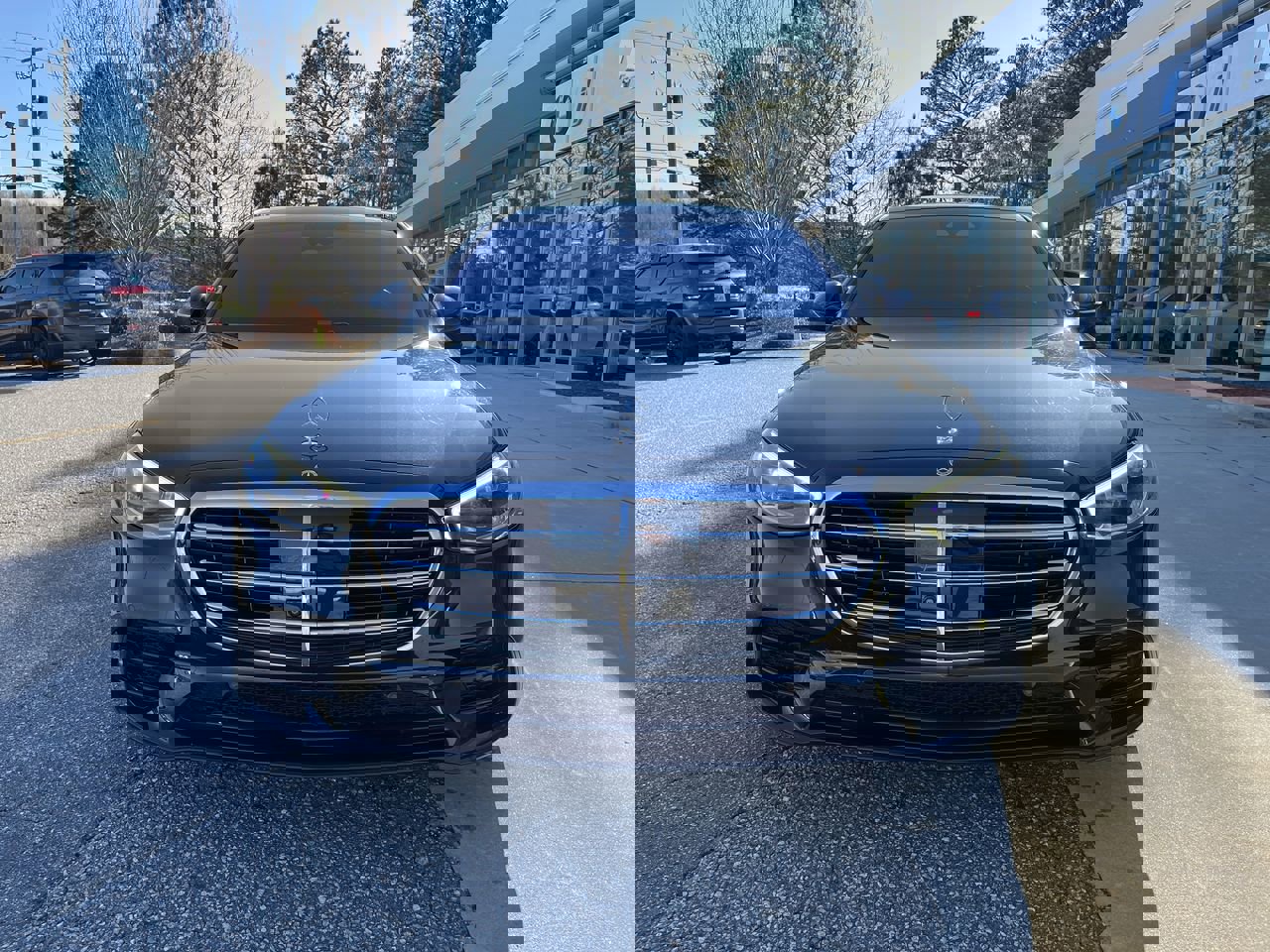 Used 2022 Mercedes-Benz S 580 4MATIC Sedan image 3