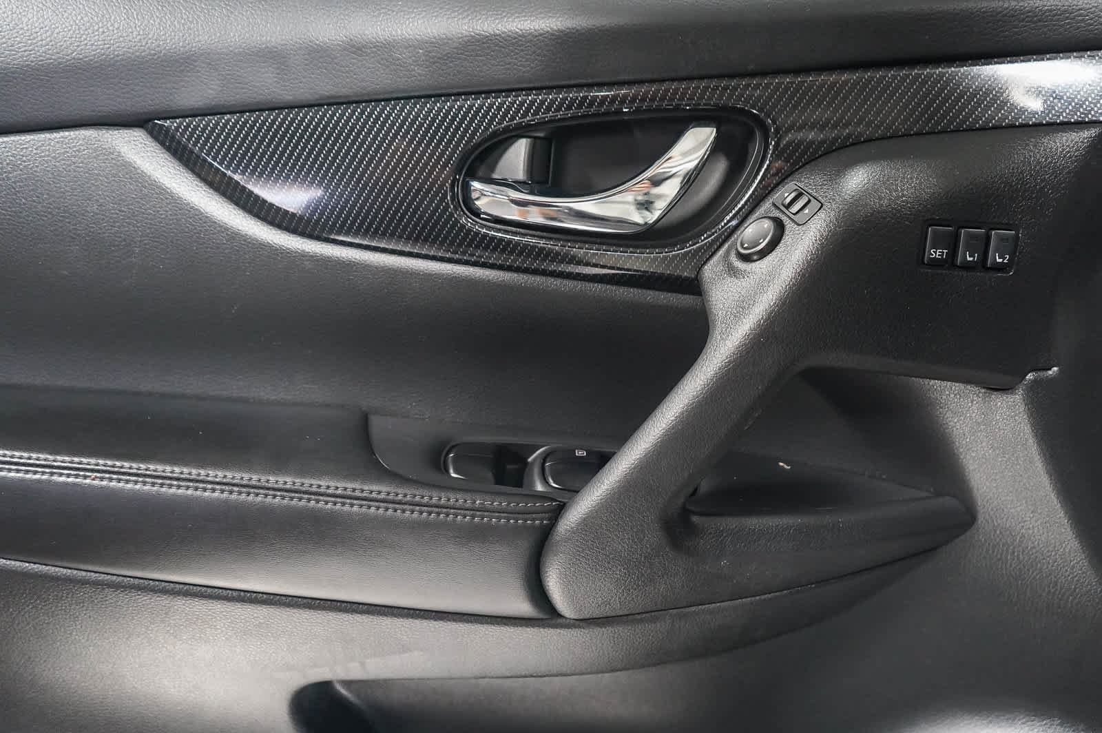 Used 2019 Nissan Rogue SL w/ Premium Package FWD image 20