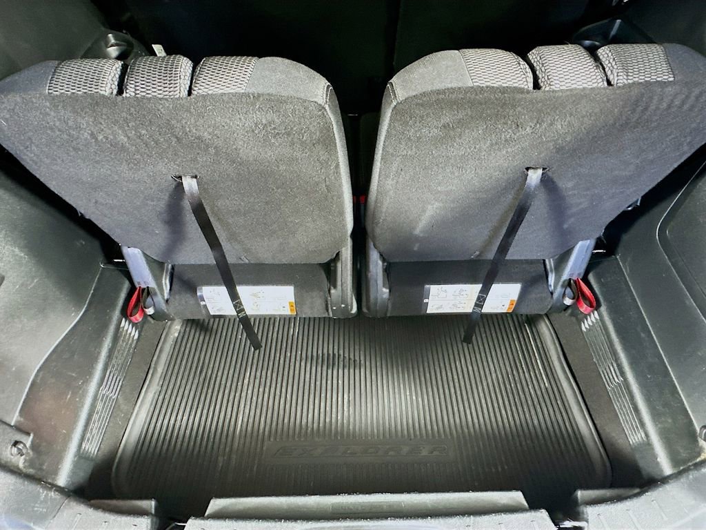 Used 2018 Ford Explorer XLT w/ Equipment Group 201A image 34