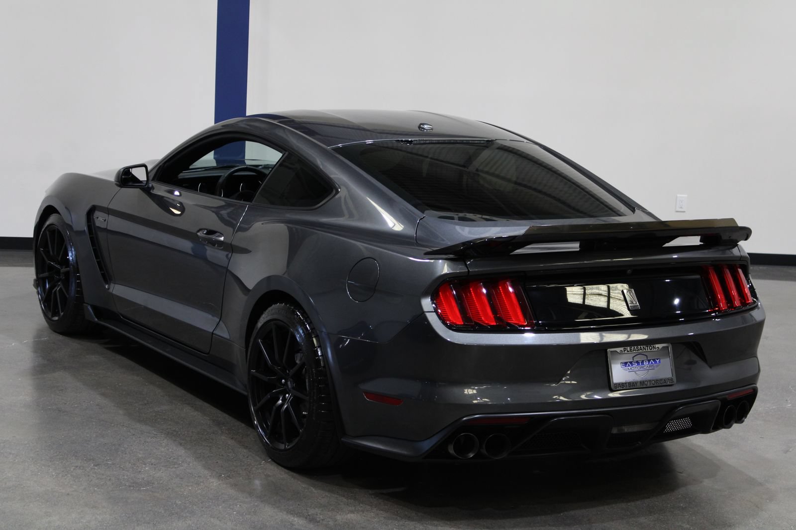 Used 2017 Ford Mustang Shelby GT350 w/ Electronics Package RWD image 12