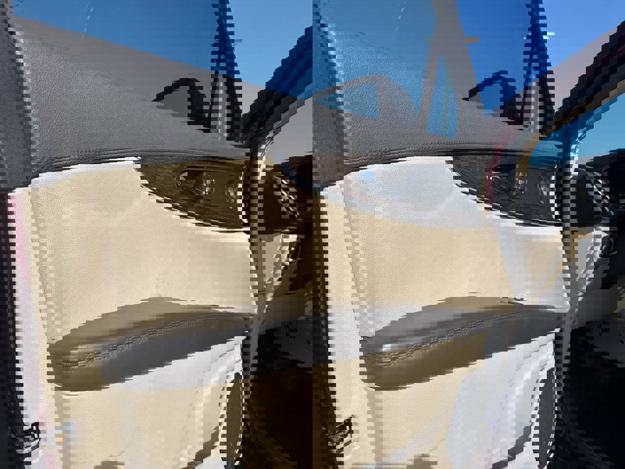 Used 2020 Lincoln Nautilus Reserve image 25