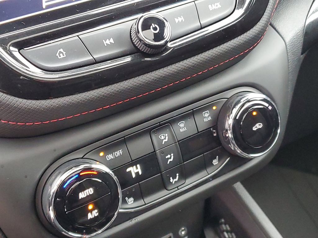 Certified 2021 Chevrolet TrailBlazer RS w/ Sun and Liftgate Package image 26