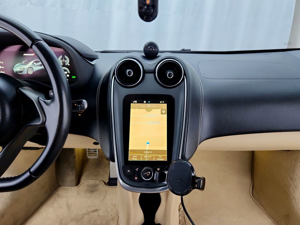 Used 2017 McLaren 570S image 29