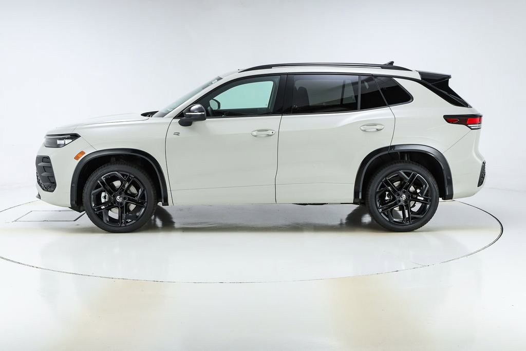 New 2026 Volkswagen Tiguan SE R-Line image 41