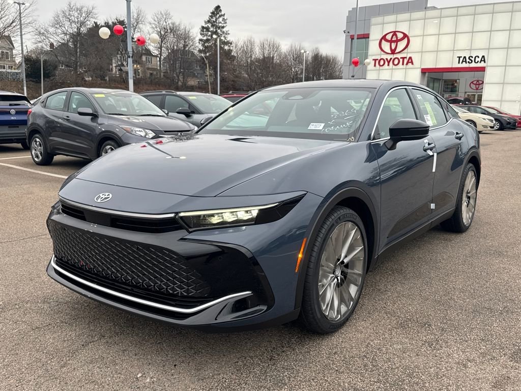 New 2026 Toyota Crown Limited image 3