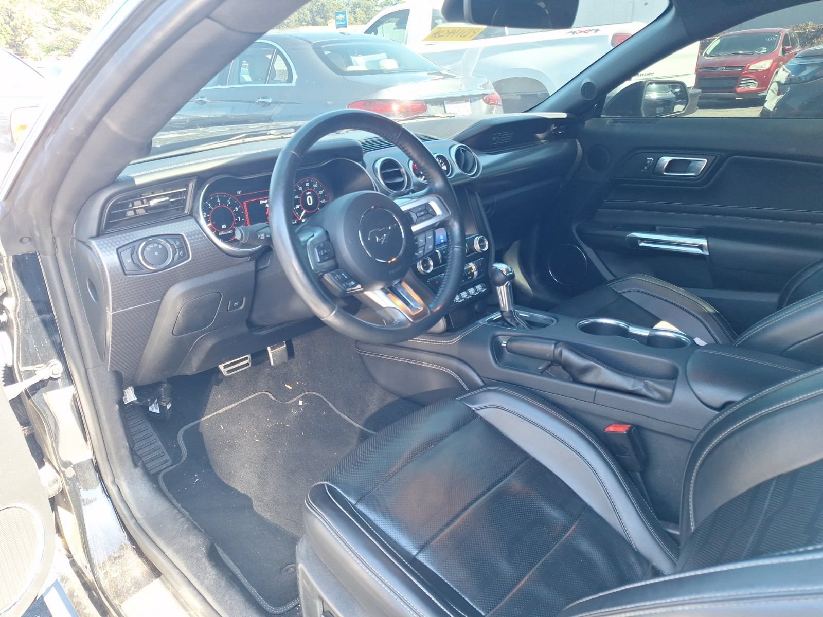 Used 2020 Ford Mustang GT Premium w/ GT Performance Package RWD image 9