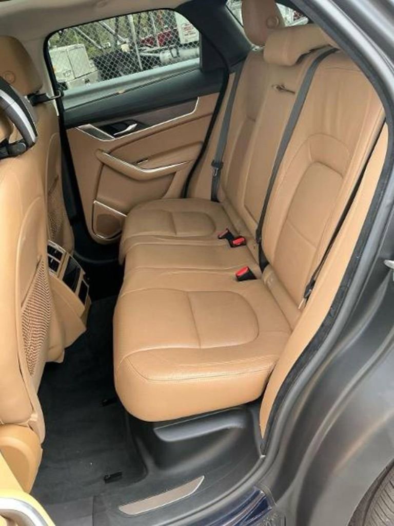 Used 2021 Jaguar F-PACE S image 6